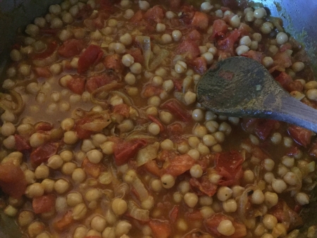 cook chickpeas in sauce