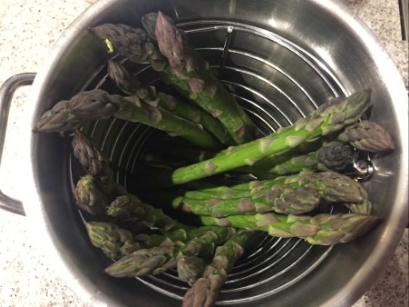 steam asparagus