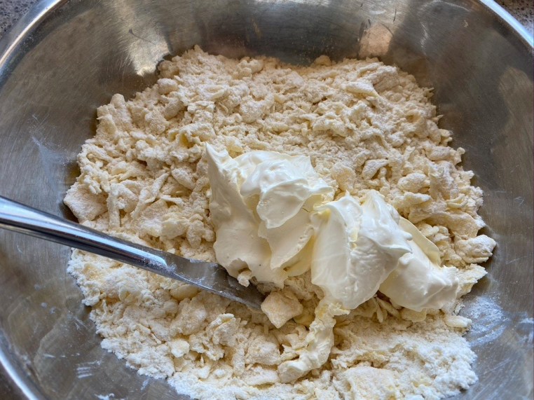 stir sour cream into flour and butter